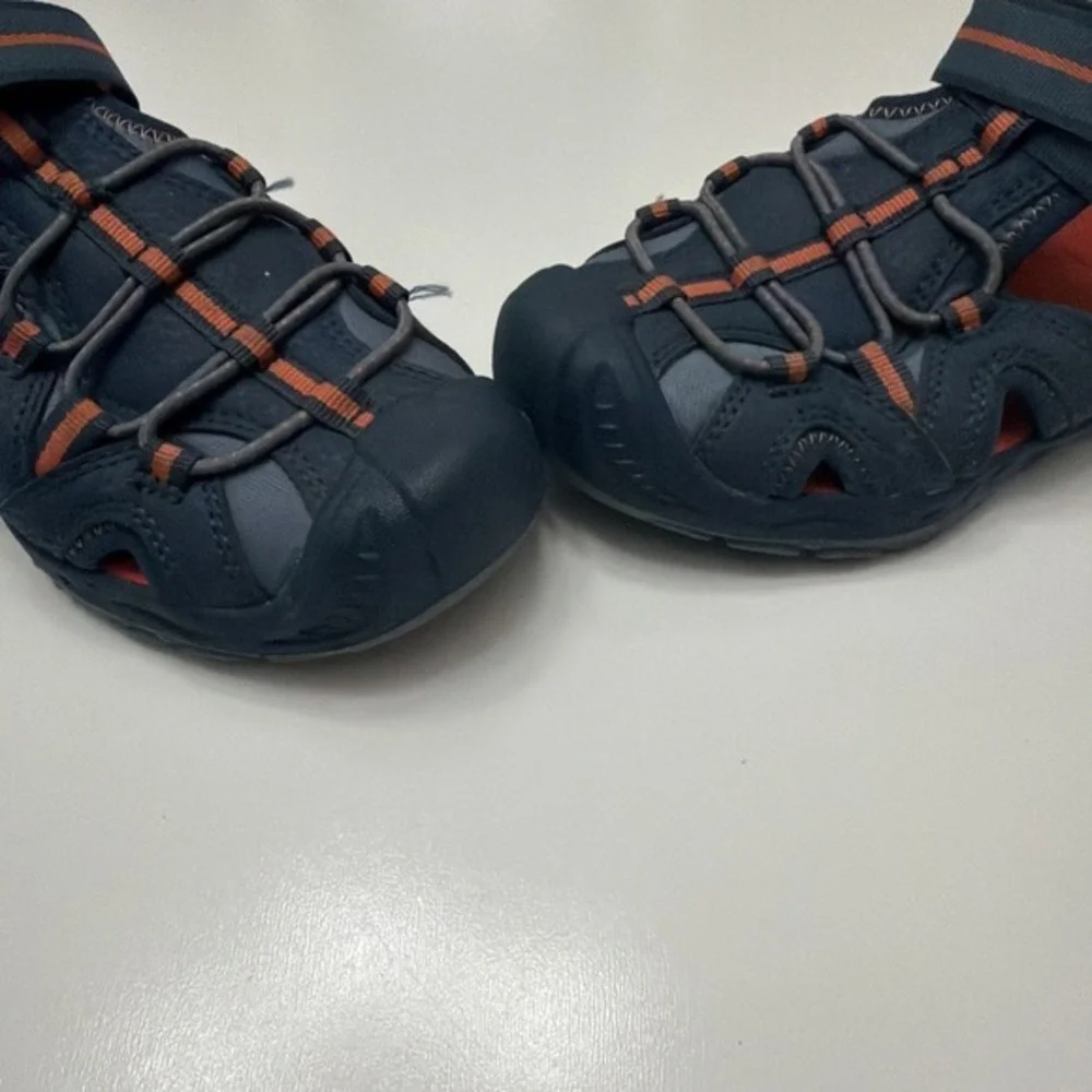 Merrell pre owned